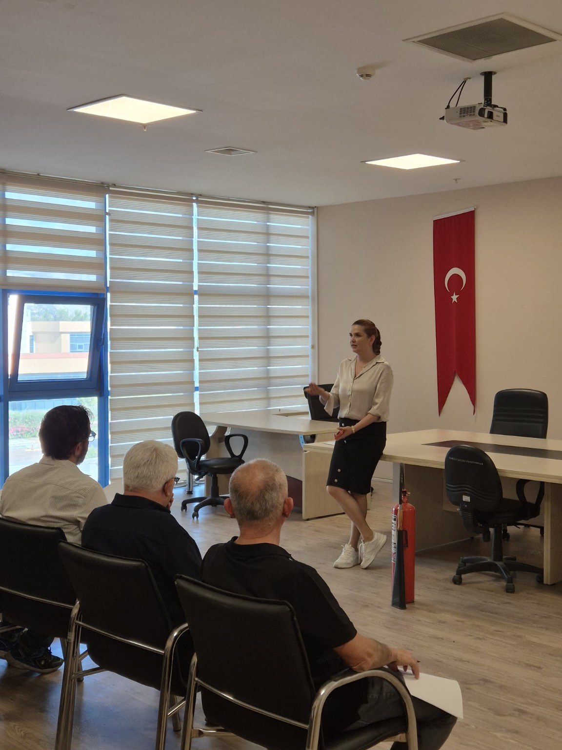 Eğitim ve çalışan bilgilendirme çalışmaları
